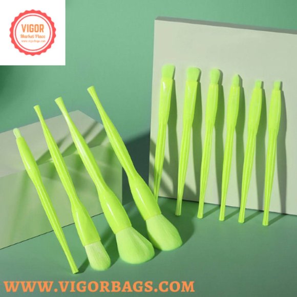 High Quality 10 pcs Candy Color Makeup Brushes Tool Set - Picture 3 of 11